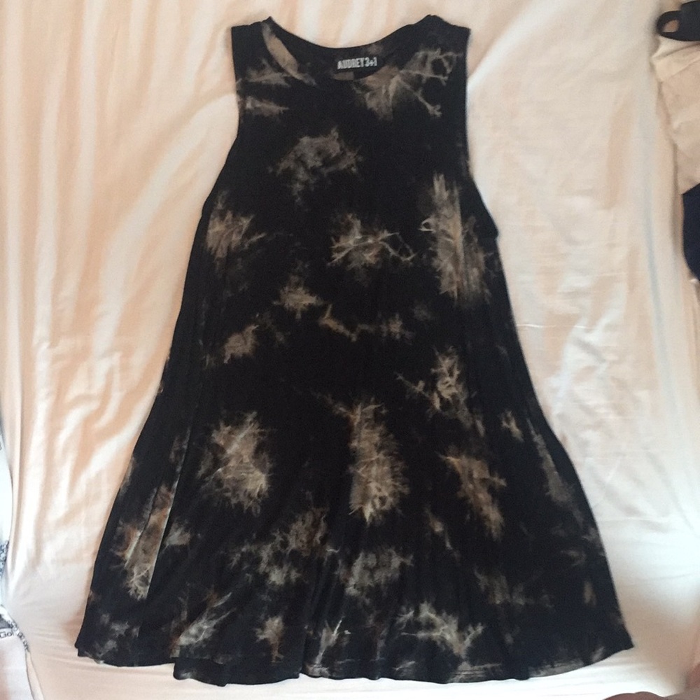 T-shirt dress size L